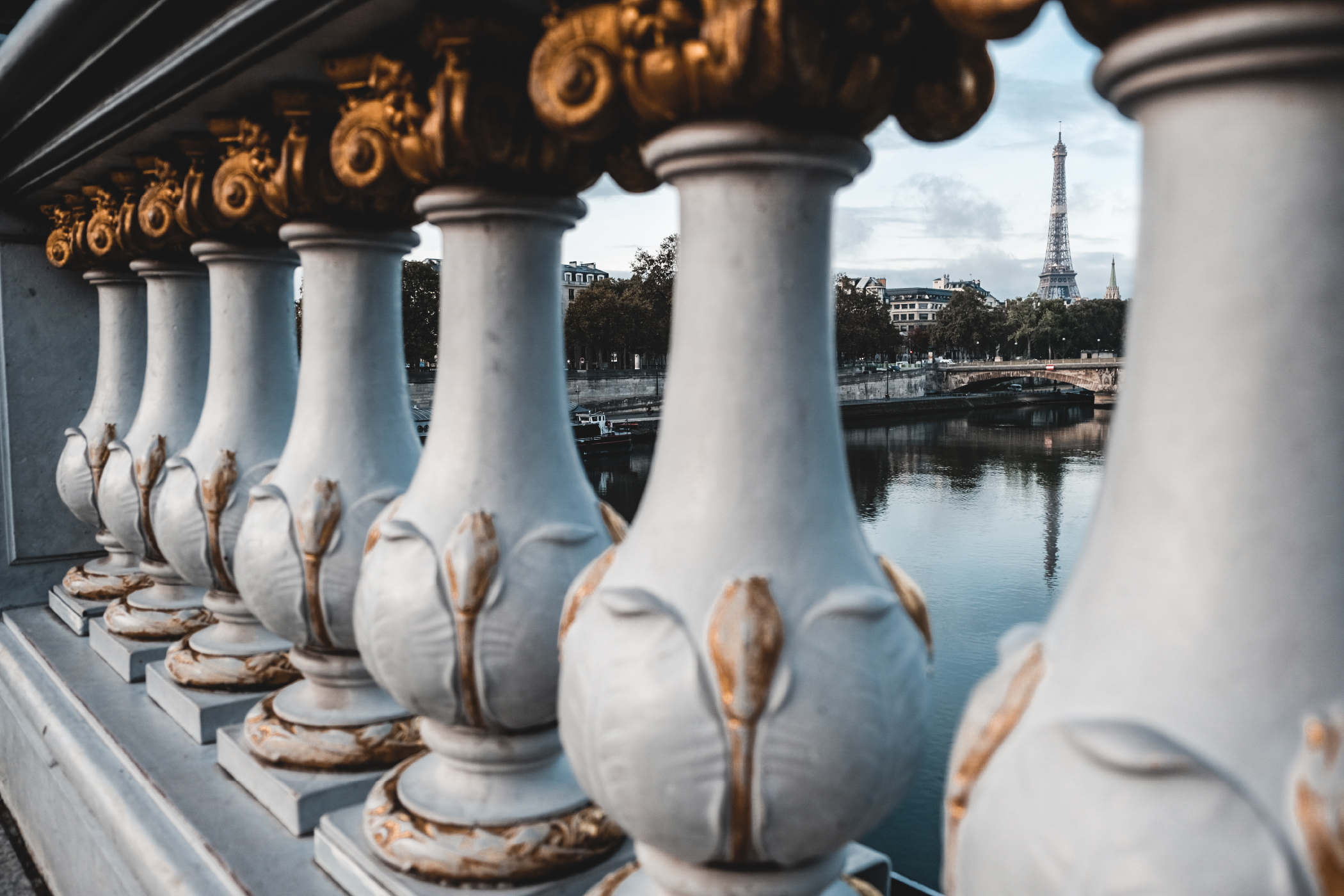 Pont Alexandre III, Le parfait itinéraire si vous aimez vous baladez dans l'art Parisien